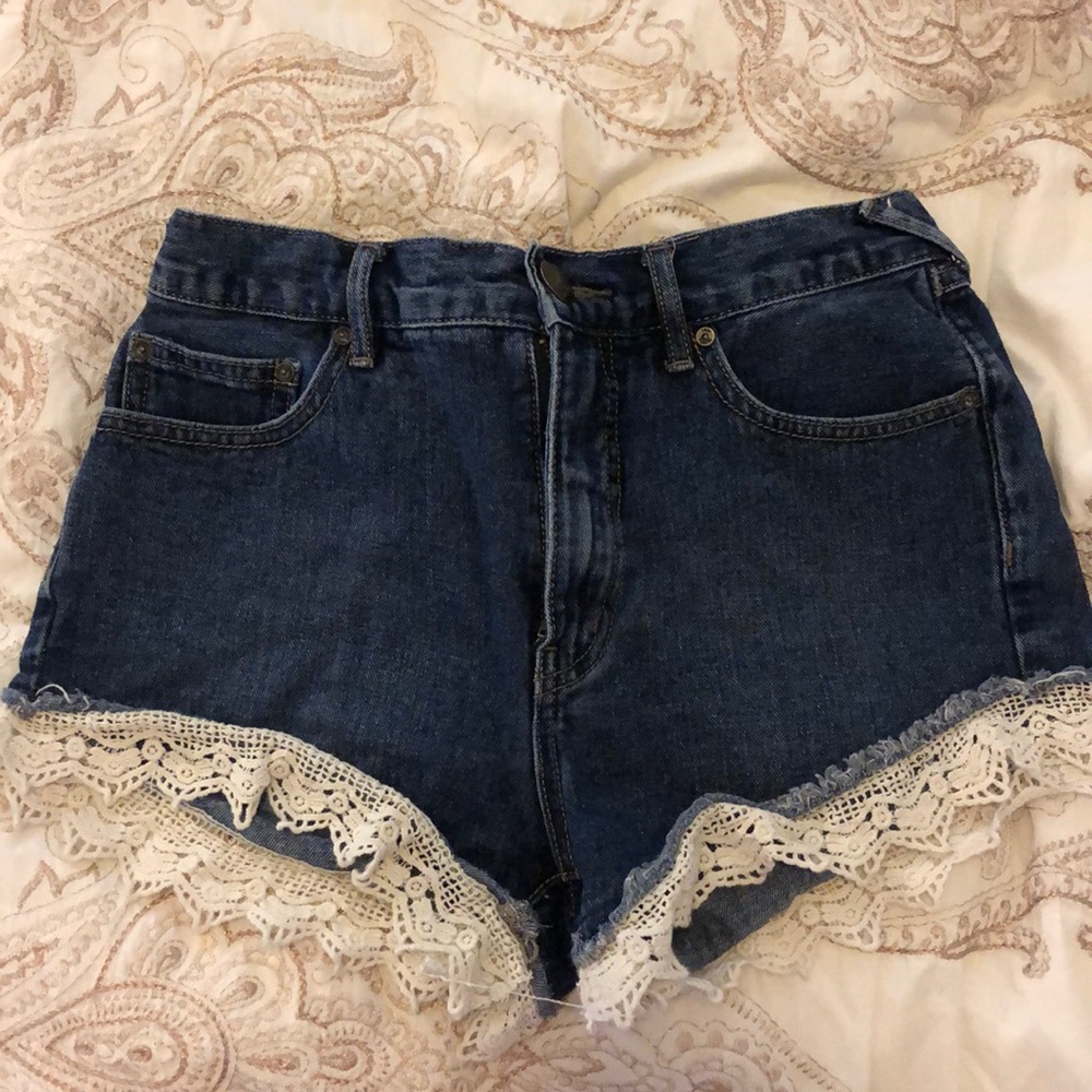 free people dark wash blue jean shorts with lace